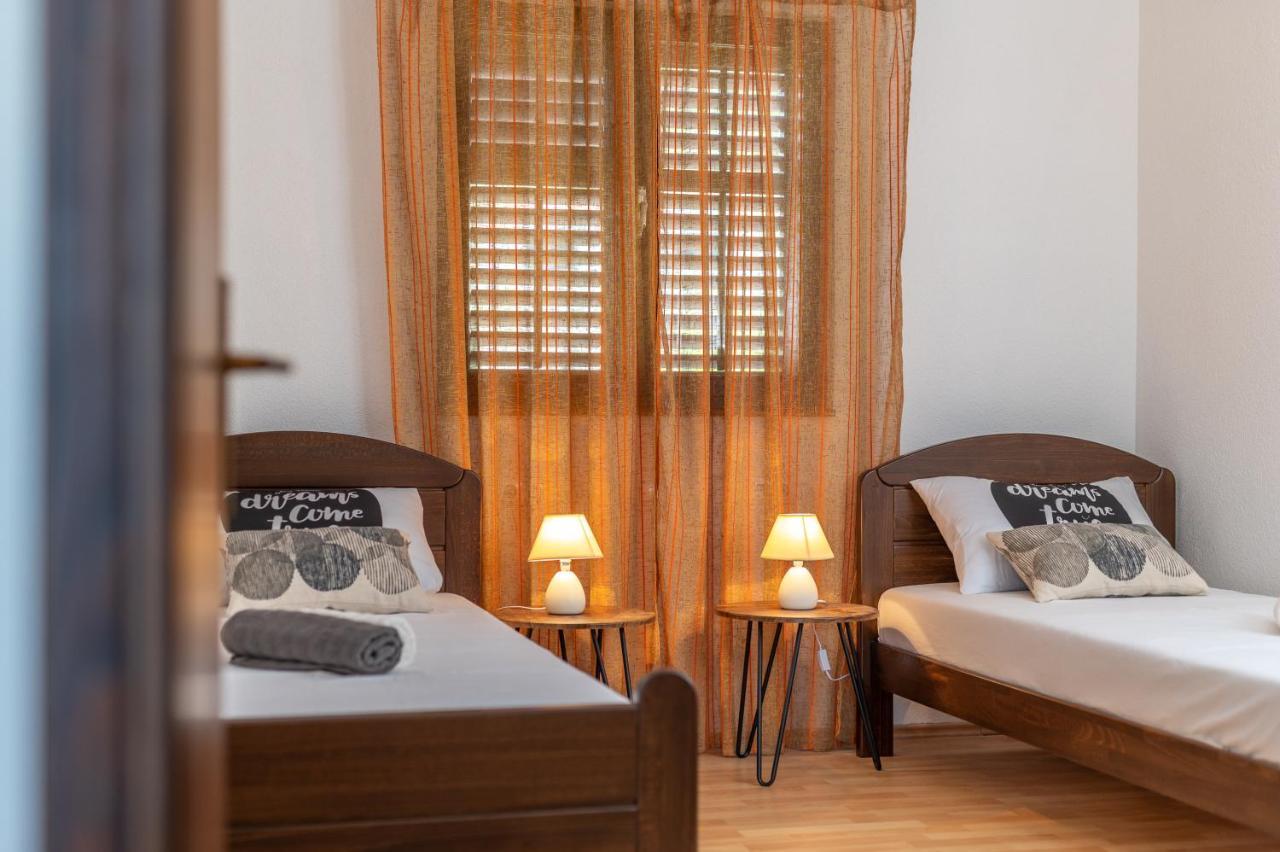 Apartment Batela Trogir Kültér fotó