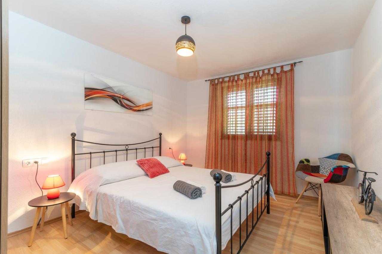 Apartment Batela Trogir Kültér fotó